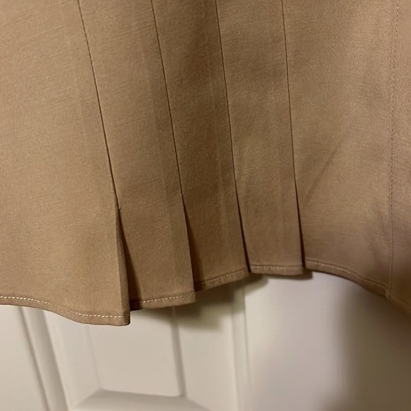 Talbots tan long sleeved blouse, size 12 petite - Picture 4 of 6